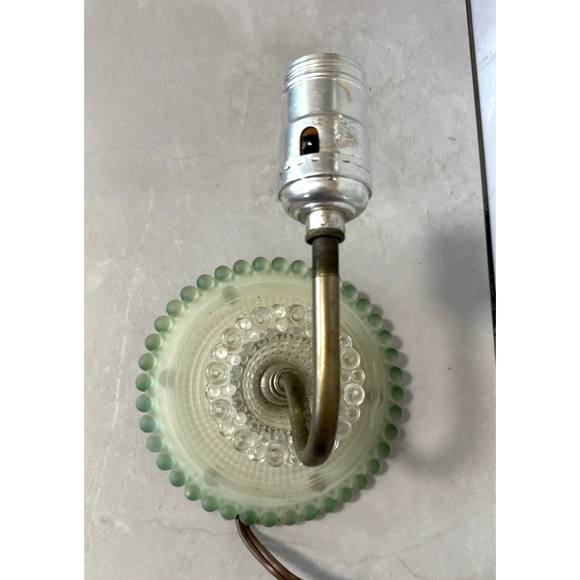 Vintage 1930s Art Deco Green Frosted Glass Wall Sconce Hobnail Beaded Backplate - Picture 11 of 12